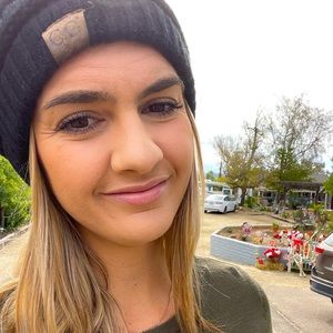 Meet your Posher, Tara